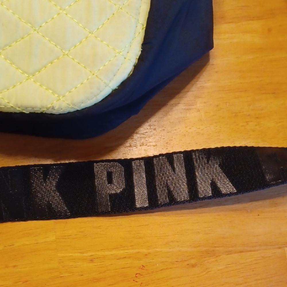 PINK Victoria's Secret Black Pineapple Purse - Picture 4 of 9